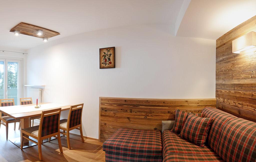 Residence Hotel Fever Ortisei Rum bild