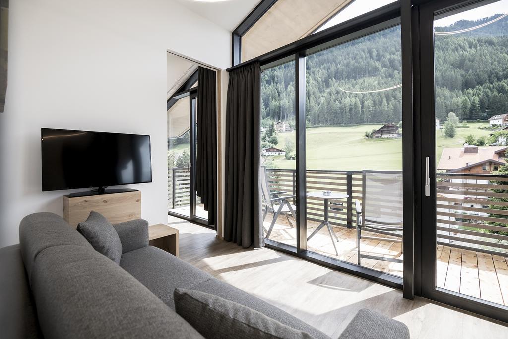 Residence Hotel Fever Ortisei Exteriör bild